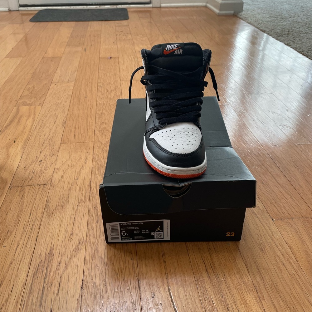 Jordan 6 Rings - Picture 3 of 3